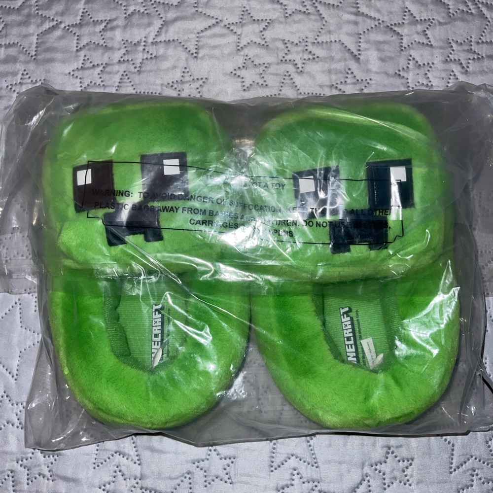 Minecraft Green Kids Slippers
